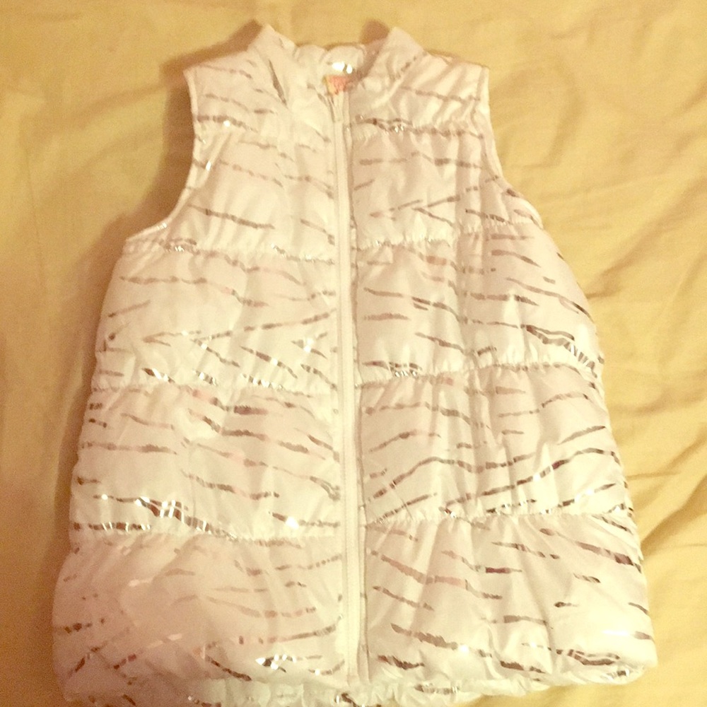 Faded glory puffy sleeveless jacket